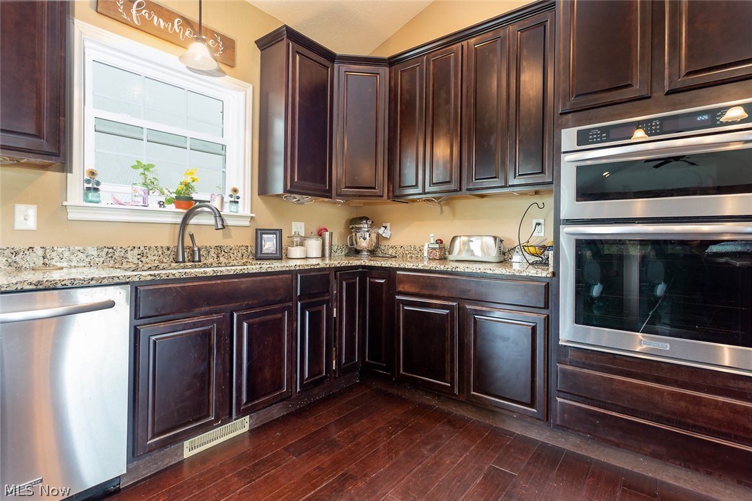 18281 Whitehead Road Lagrange, OH 44050 - Photo 11 of 28 Gallery Image 11