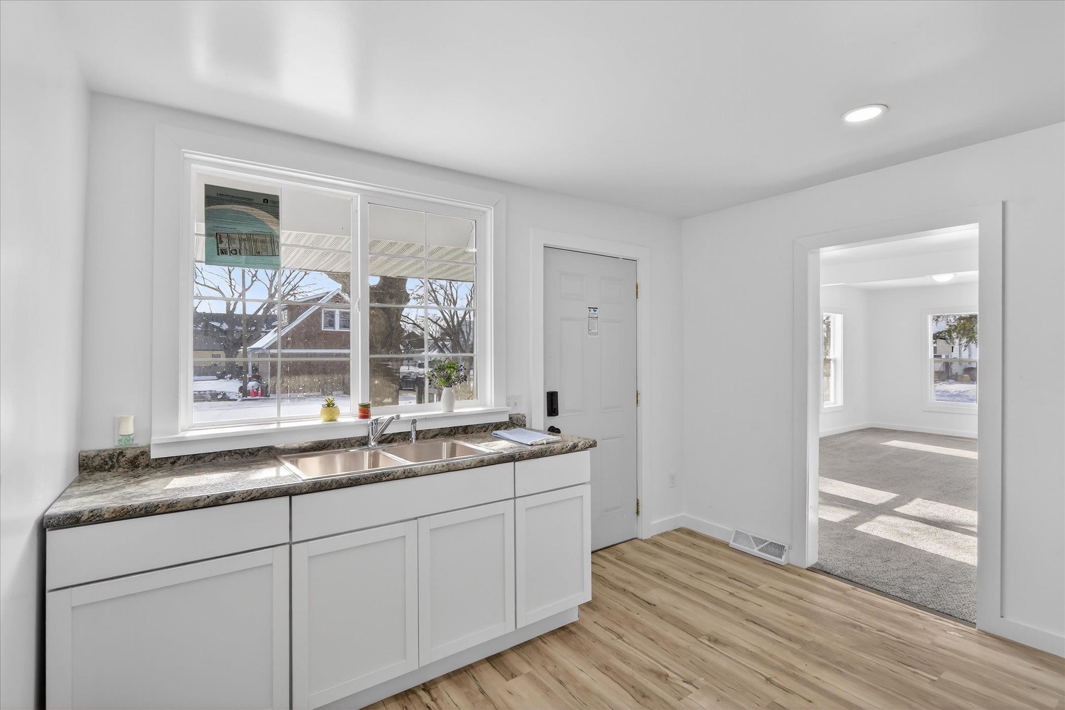 1019 Hackett Street Beloit, WI 53511 - Photo 22 of 59