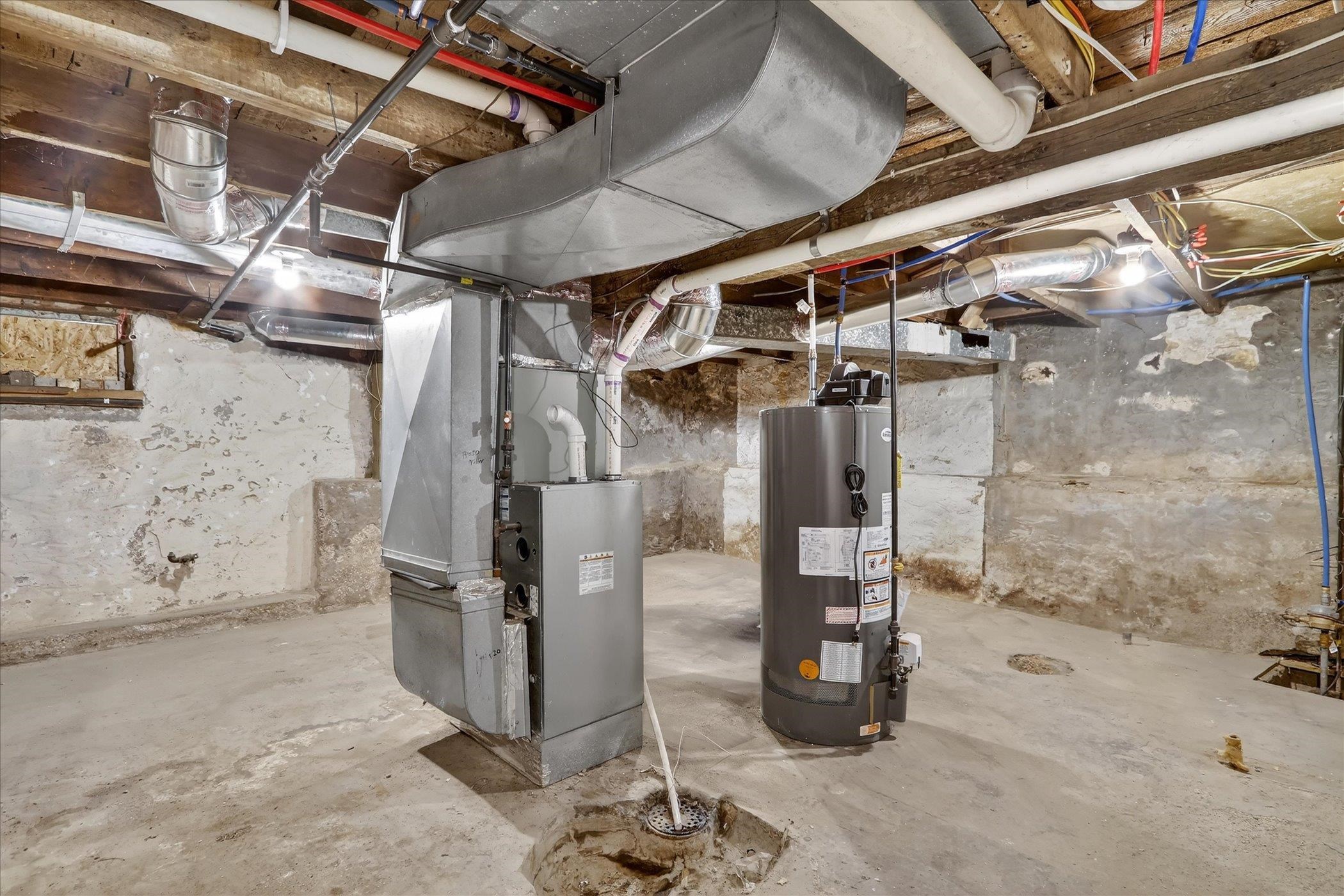 1019 Hackett Street Beloit, WI 53511 - Photo 40 of 59