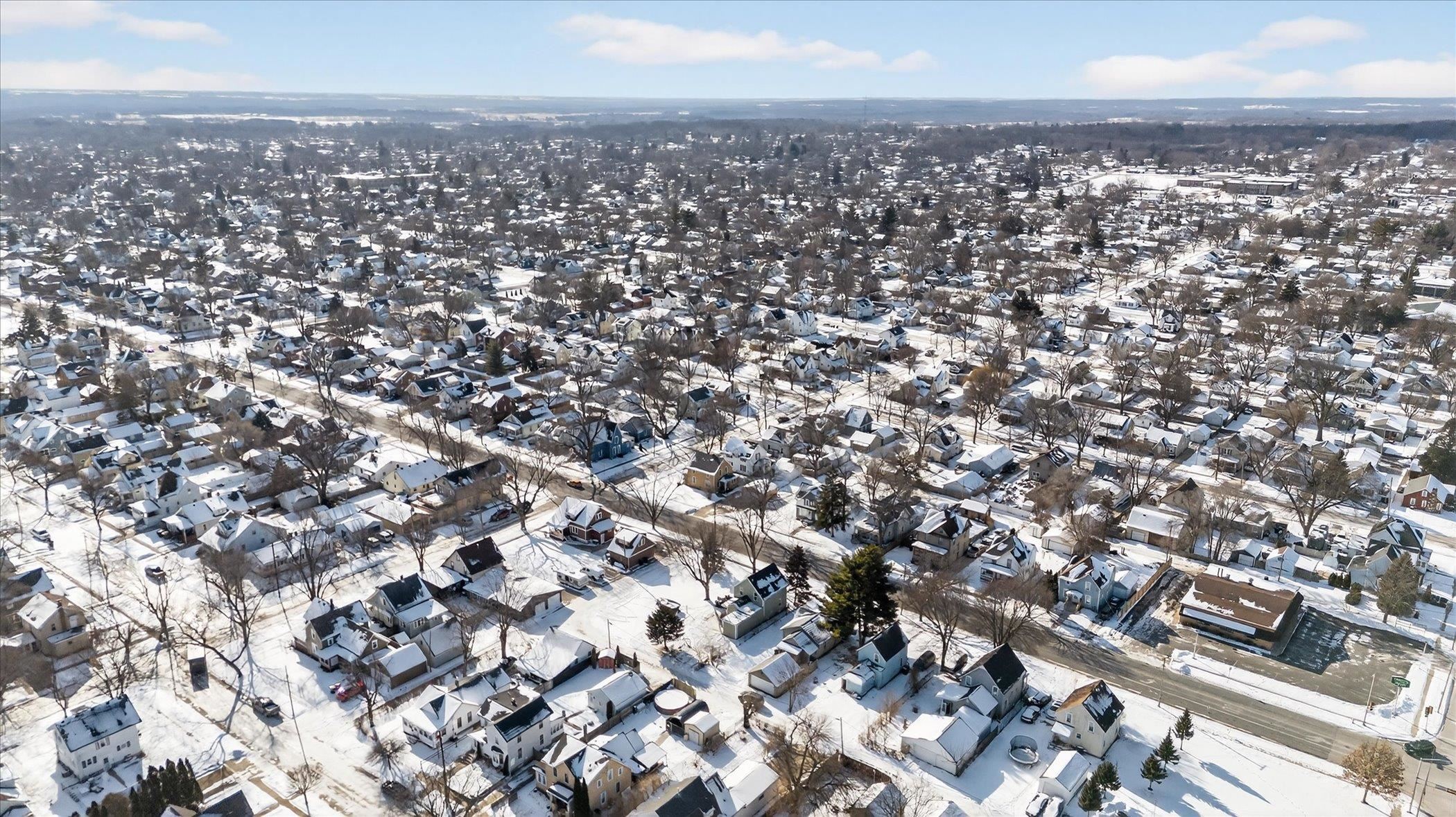 1019 Hackett Street Beloit, WI 53511 - Photo 44 of 59