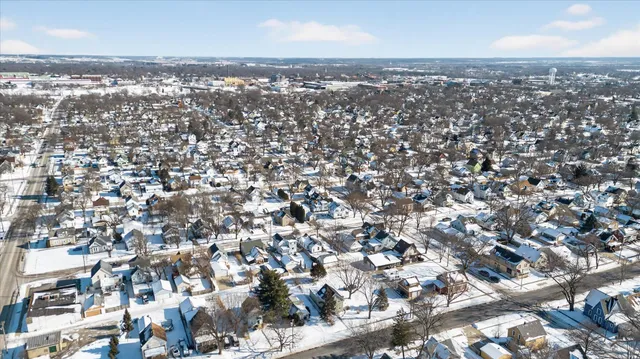$210,000 | 1019 Hackett Street, Beloit, WI 53511