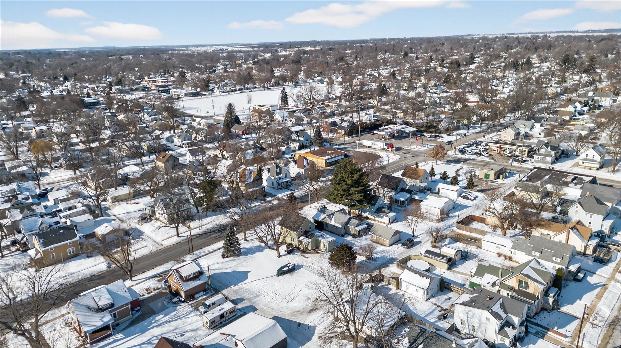 1019 Hackett Street Beloit, WI 53511 - Photo 51 of 59