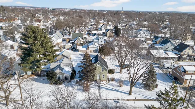 $210,000 | 1019 Hackett Street, Beloit, WI 53511