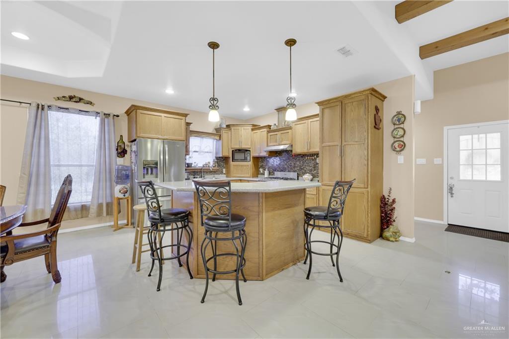 715 North Gonzalez Road Weslaco, TX 78596 - Photo 5 of 31