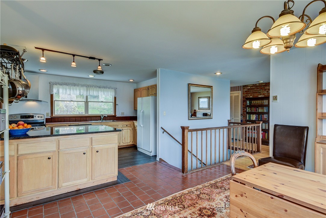 5011 Jones Road Oak Harbor, WA 98277 - Photo 13 of 25 Gallery Image 13