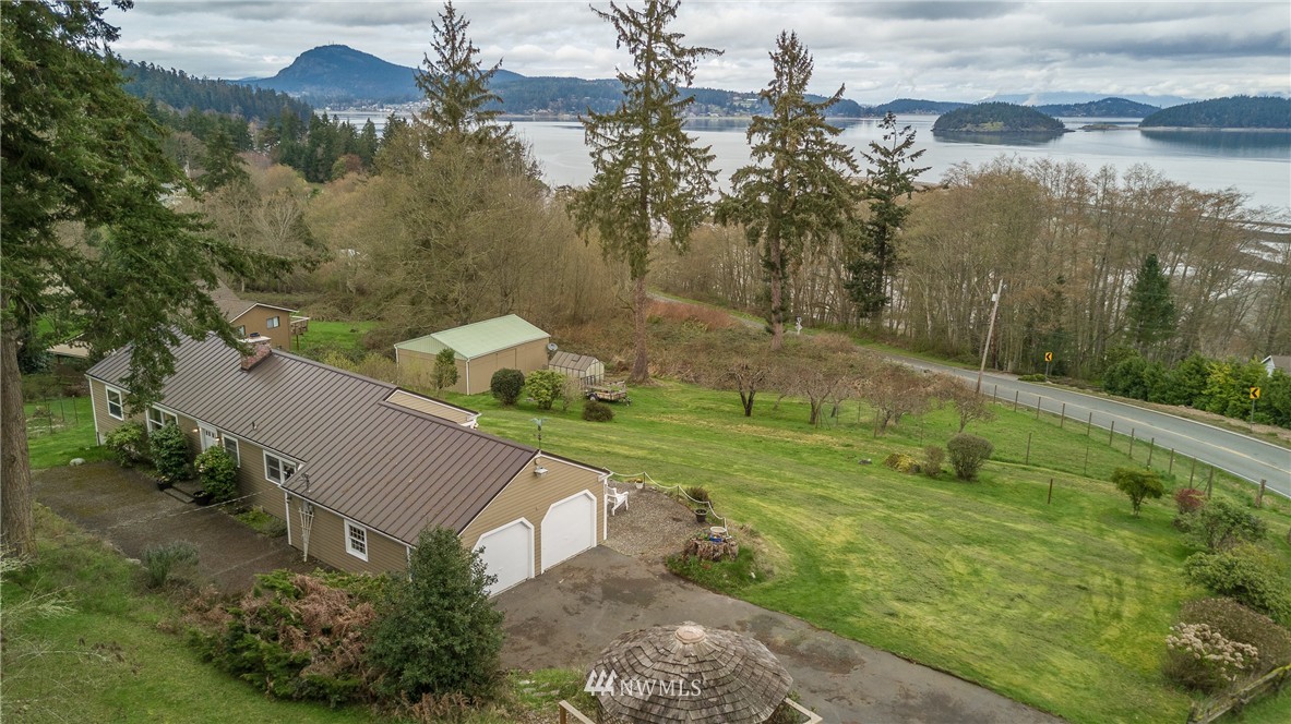 5011 Jones Road Oak Harbor, WA 98277 - Photo 3 of 25 Gallery Image 3