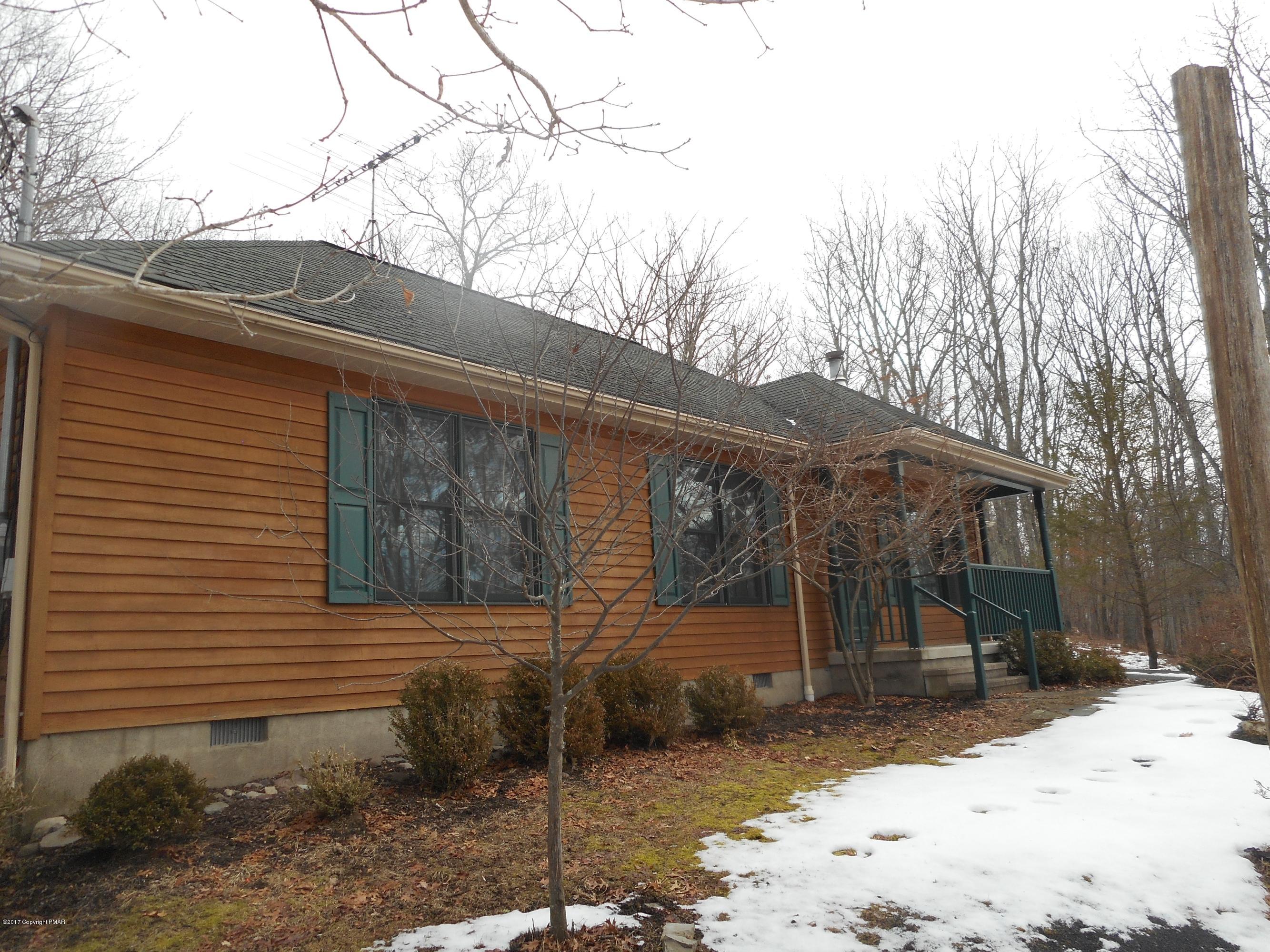 385 Blue Ridge Drive Canadensis, PA 18325 - Photo 3 of 28 Cedar sided beauty!