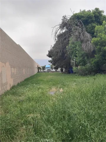 $878,750 | 859 Vine Street West, San Bernardino, CA 92410