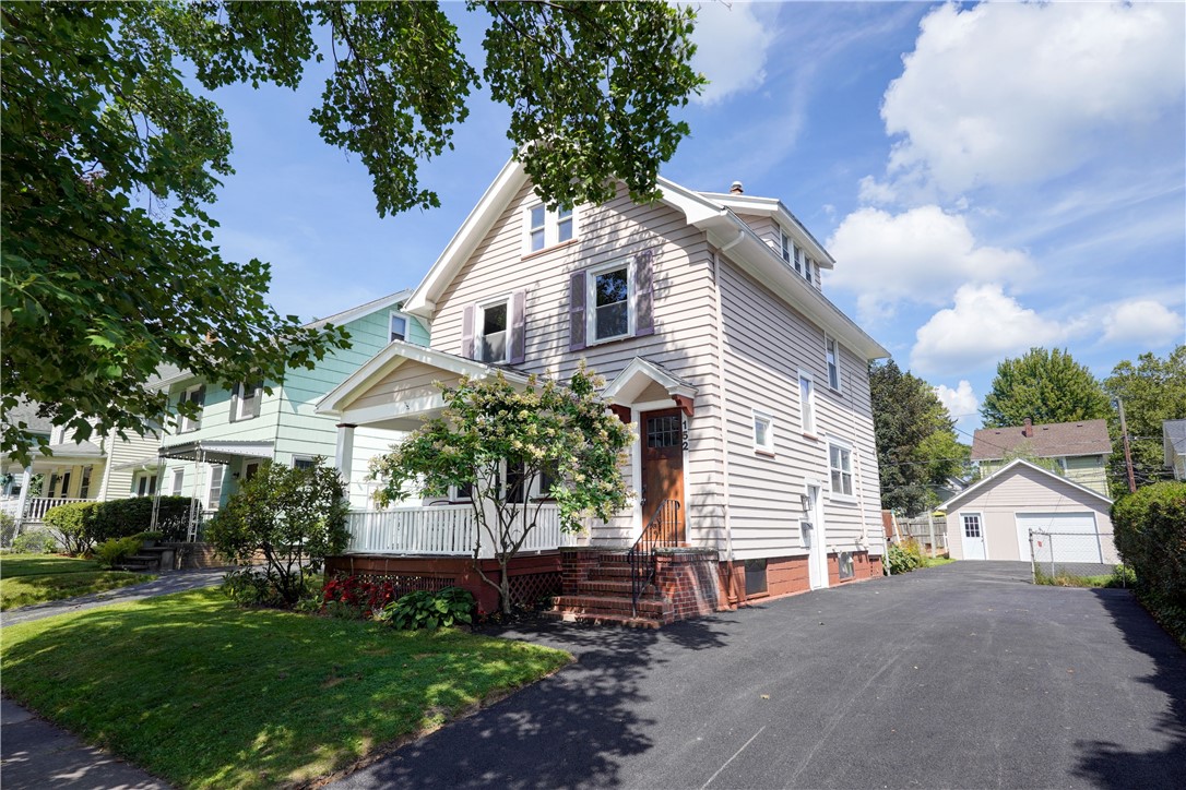 152 Colonial Road Rochester, NY 14609 - Photo 2 of 40 Gallery Image 2