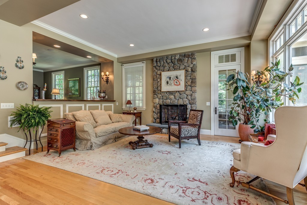 10 Ledgewood Road Winchester, MA 01890 - Photo 8 of 30 Gallery Image 8