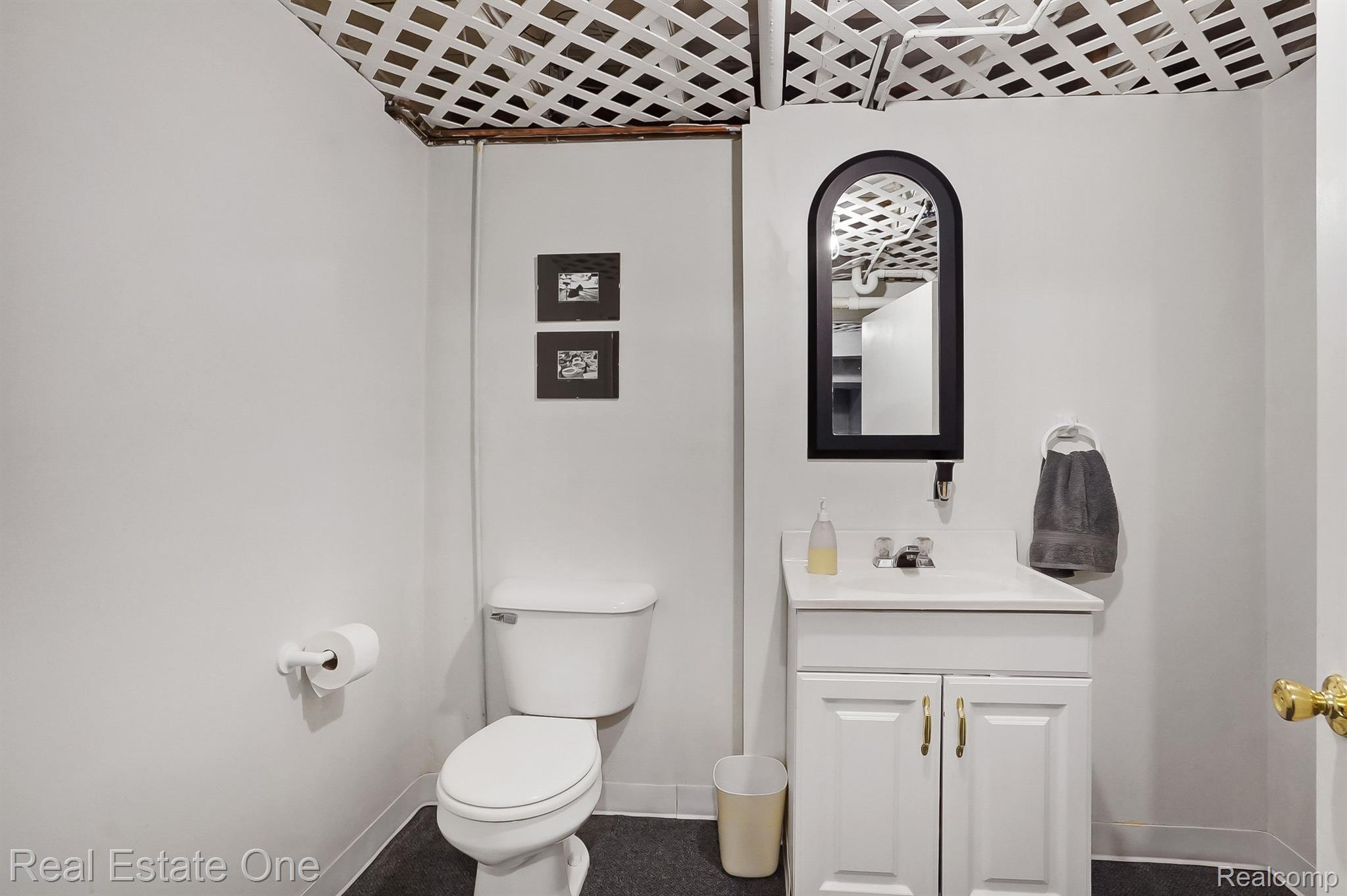 604 7th Street Rochester, MI 48307 - Photo 37 of 57 Gallery Image 37