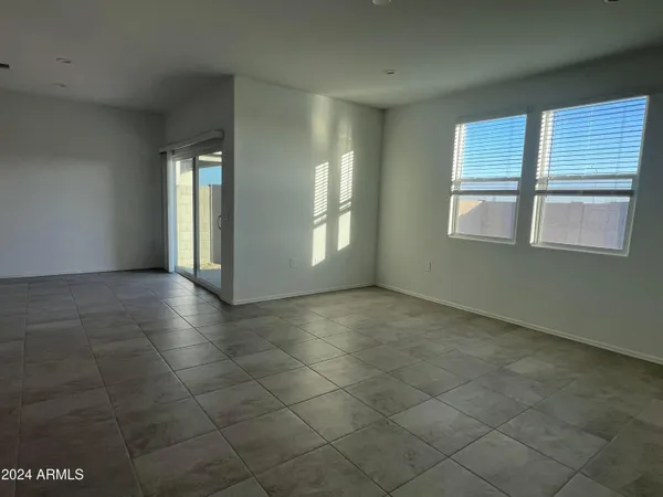 $2,195 | 1575 East Lardner Drive, Casa Grande, AZ 85122