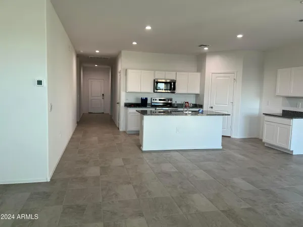 $2,195 | 1575 East Lardner Drive, Casa Grande, AZ 85122