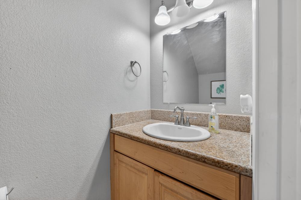 215 Singh Lane Rio Linda, CA 95673 - Photo 25 of 41