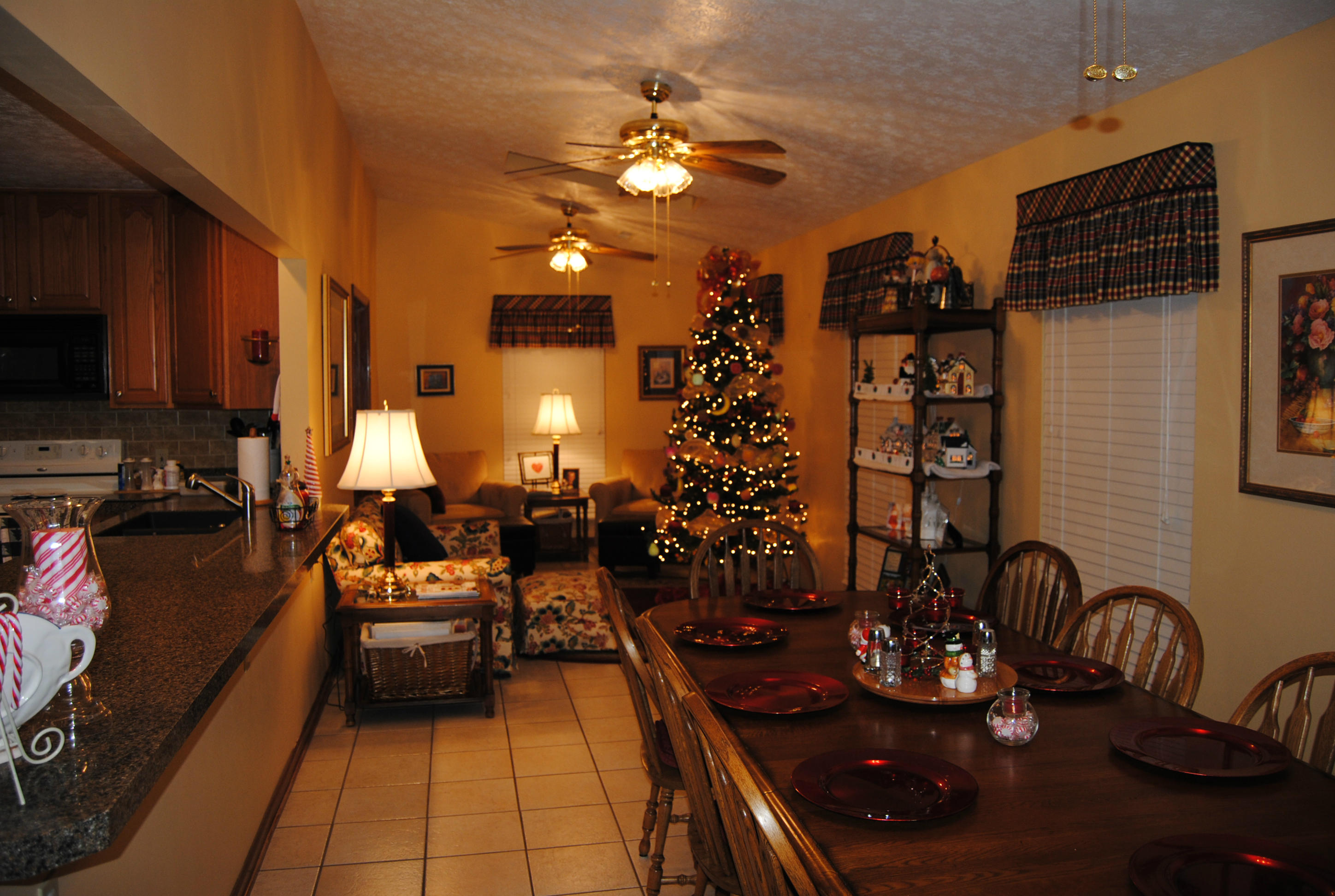 7840 Keswick Road Powell, TN 37849 - Photo 9 of 23 Sun Room