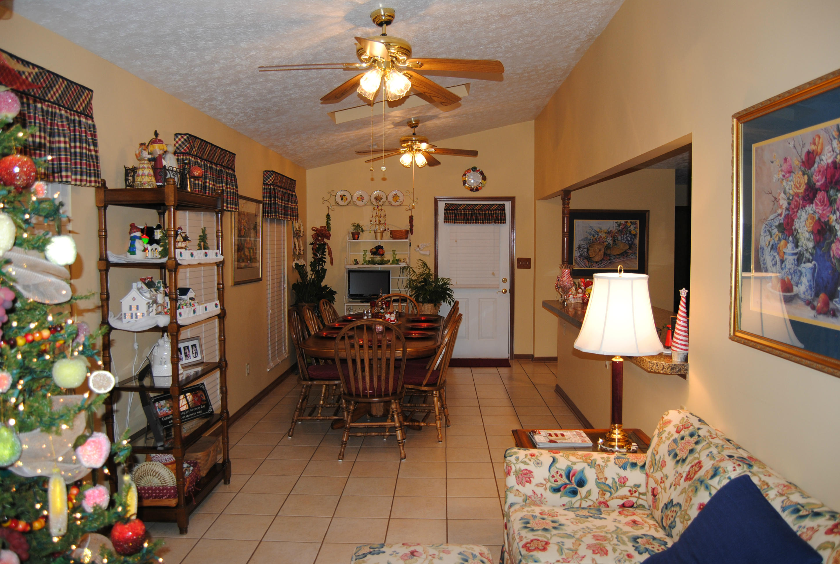 7840 Keswick Road Powell, TN 37849 - Photo 10 of 23 Another Sunroom Picture.