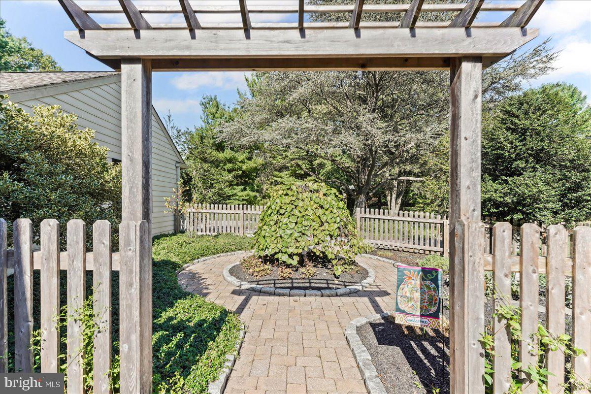 122 Round Hill Road Kennett Square, PA 19348 - Photo 11 of 82