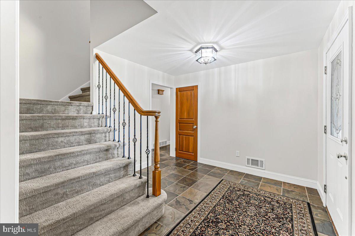 122 Round Hill Road Kennett Square, PA 19348 - Photo 19 of 82