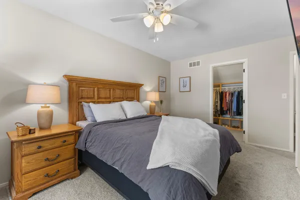 $300,000 | 935 Monterey Court North, Shoreview, MN 55126