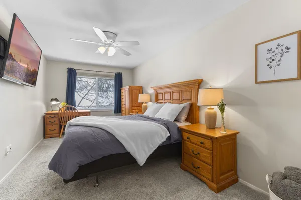 $300,000 | 935 Monterey Court North, Shoreview, MN 55126