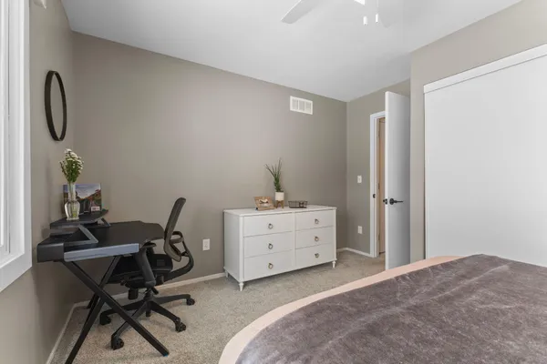 $300,000 | 935 Monterey Court North, Shoreview, MN 55126