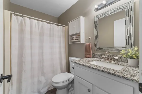 $300,000 | 935 Monterey Court North, Shoreview, MN 55126