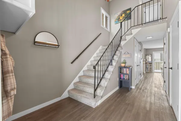 $300,000 | 935 Monterey Court North, Shoreview, MN 55126