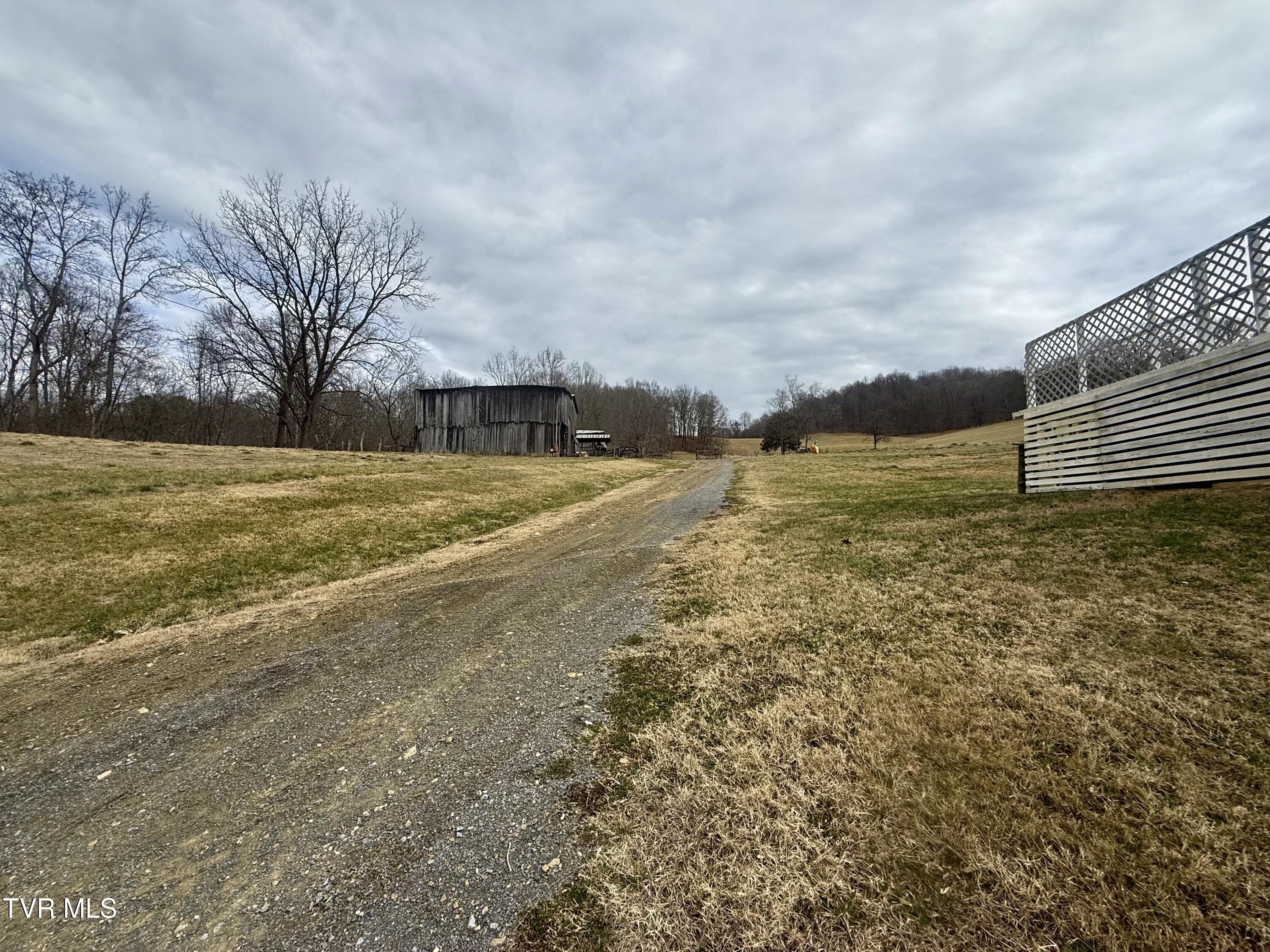 219 Ridge Road Eidson, TN 37731 - Photo 14 of 63 _Pic13 (1)