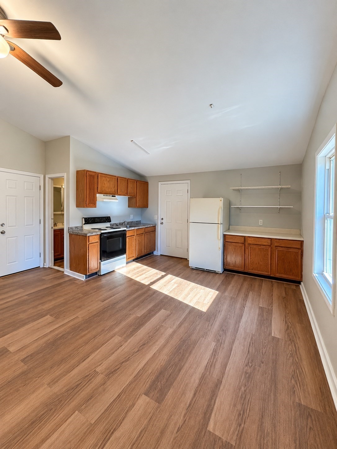 264 Union Street, Unit 2S Fall River, MA 02721 - Photo 5 of 11 Gallery Image 5