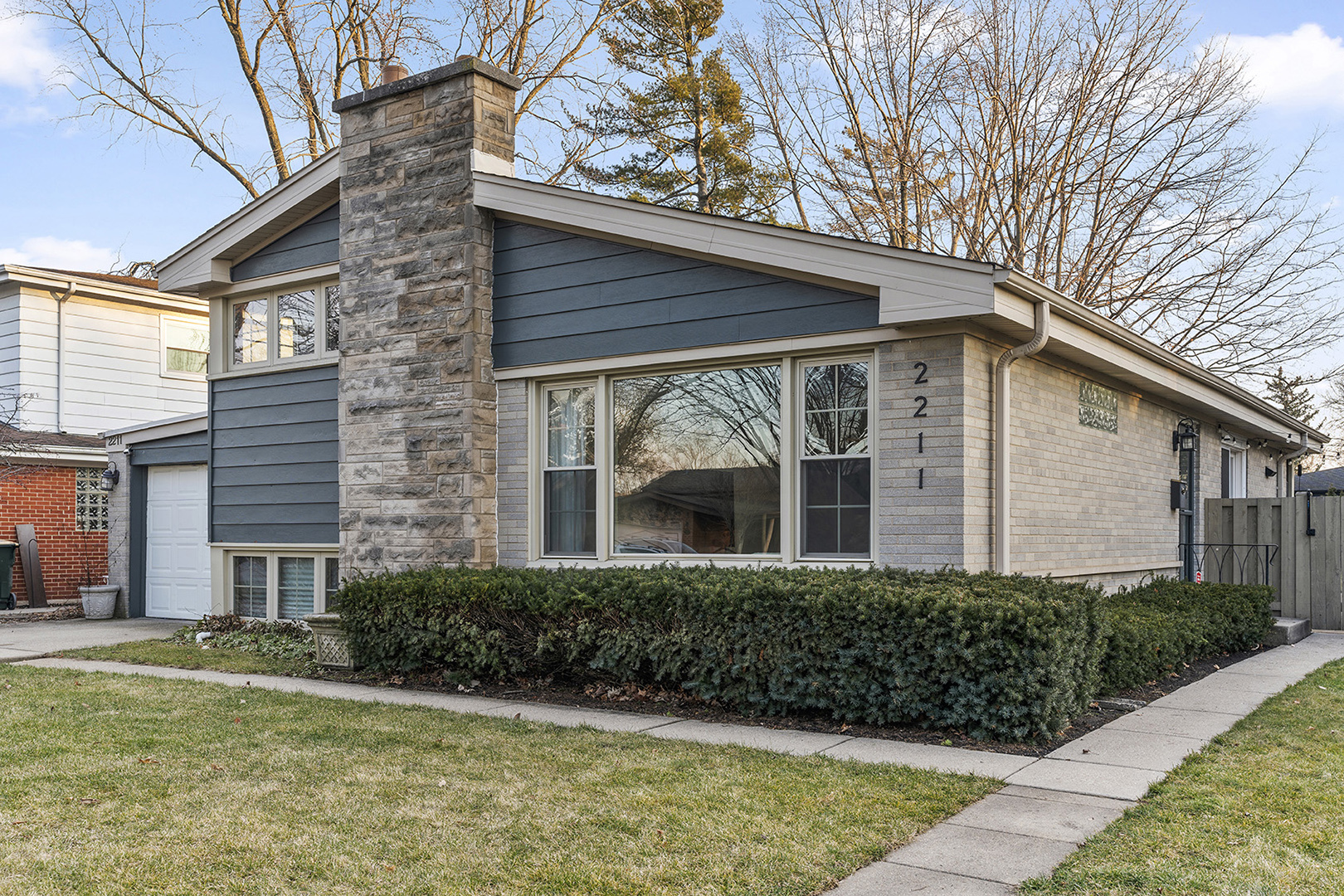 2211 Birch Street Park Ridge, IL 60068 - Photo 1 of 20 Gallery Image 1