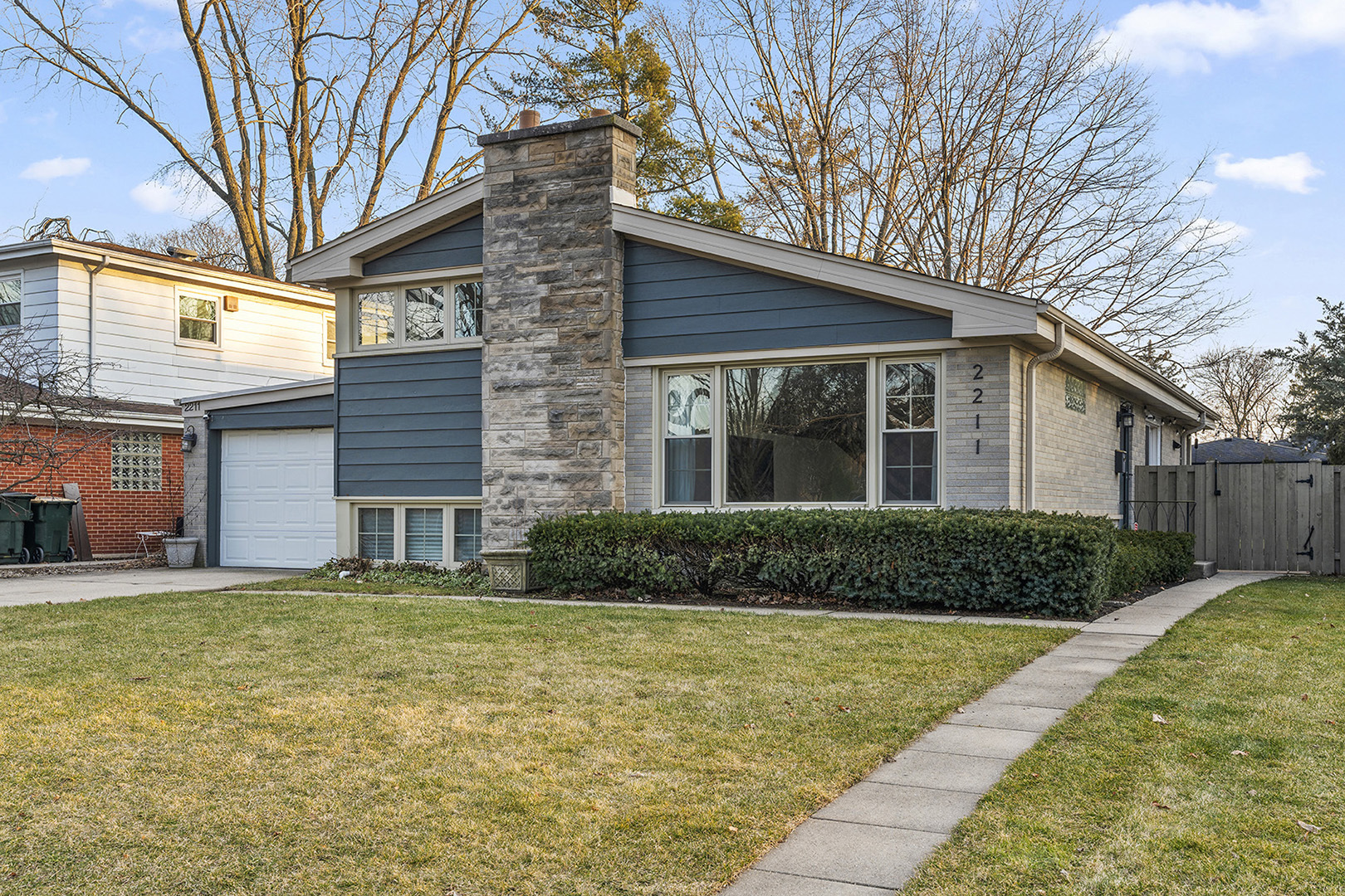 2211 Birch Street Park Ridge, IL 60068 - Photo 2 of 20 Gallery Image 2