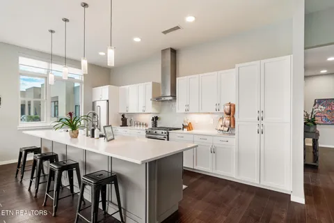 $1,795,000 | 333 West Depot Avenue, Unit 603, Knoxville, TN 37917