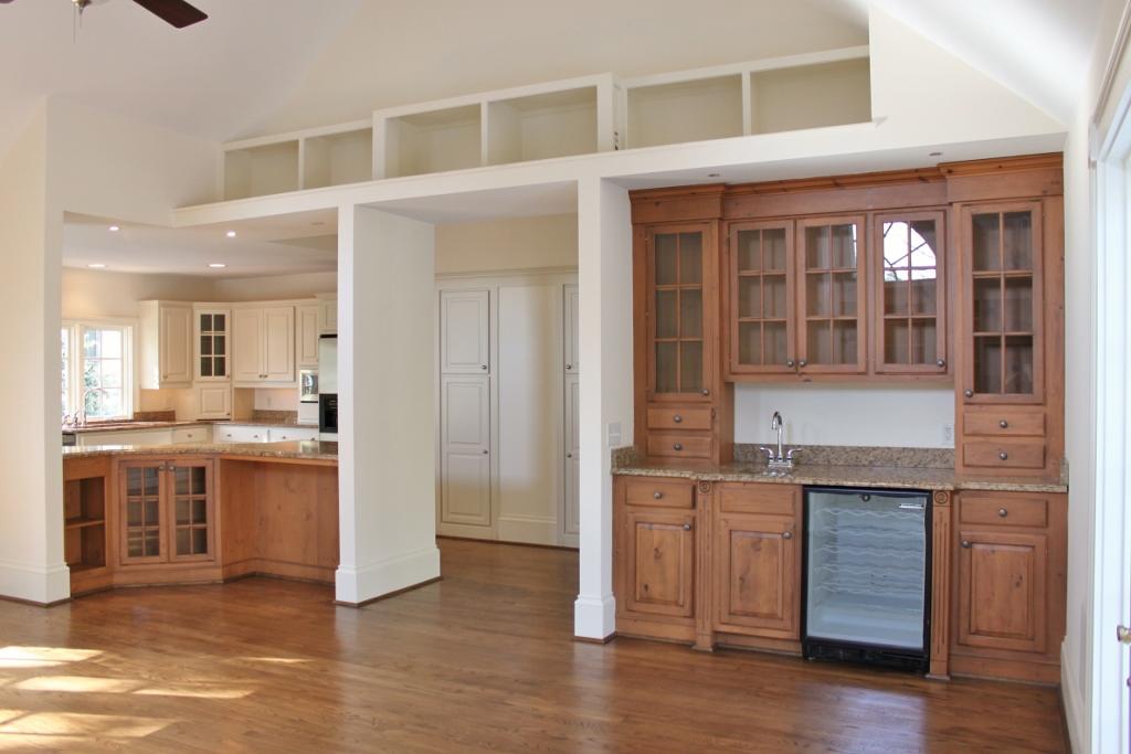 220 Cherokee Road Pinehurst, NC 28374 - Photo 6 of 21 Family Room Wet Bar