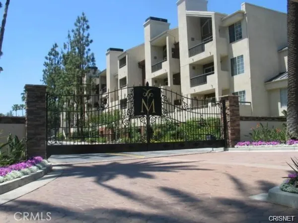 $585,000 | 5520 Owensmouth Avenue, Unit 313, Woodland Hills, CA 91367