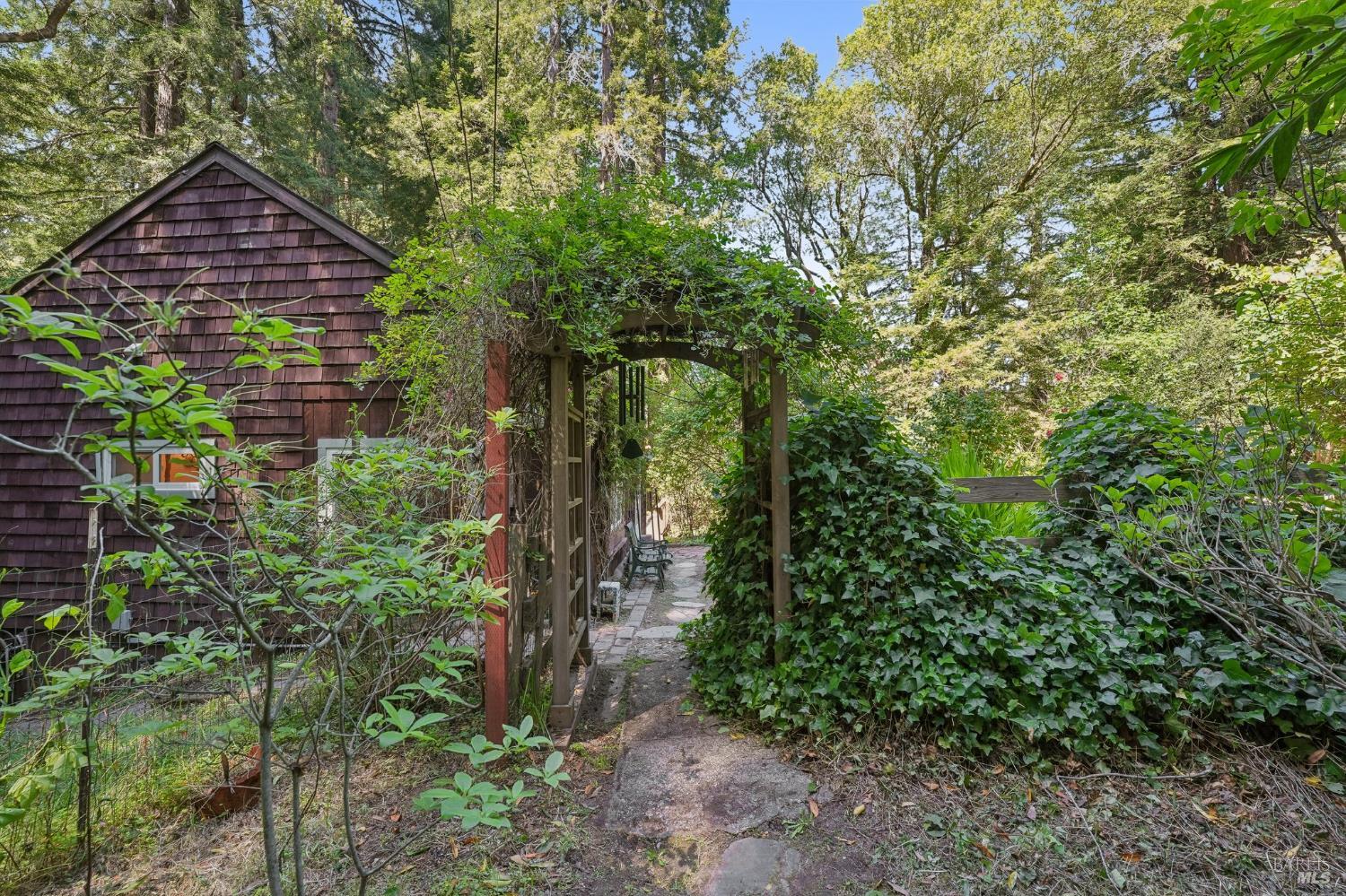 189 Wagnon Road Sebastopol, CA 95472 - Photo 5 of 66