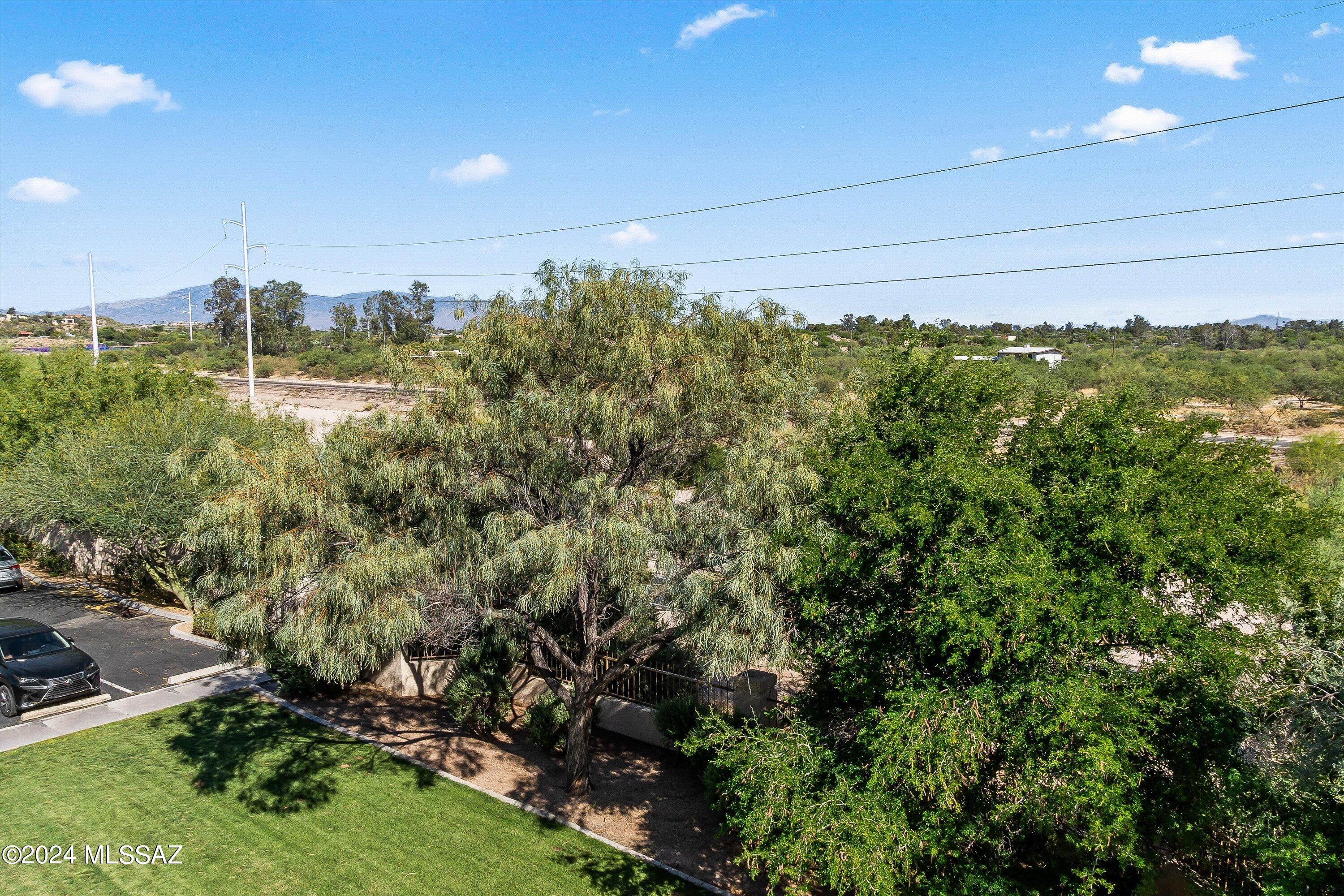 2550 East River Road, Unit 20302 Tucson, AZ 85718 - Photo 5 of 39