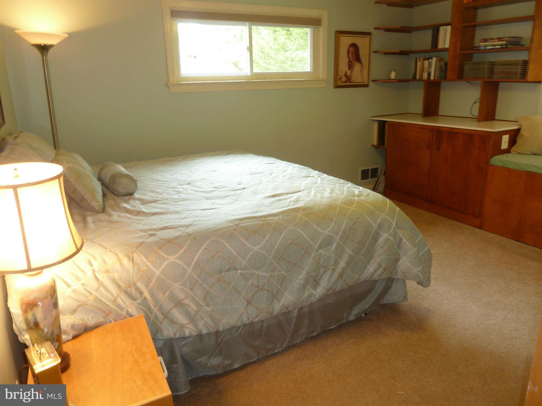 6608 Millwood Road Bethesda, MD 20817 - Photo 17 of 30 Bedroom # 2