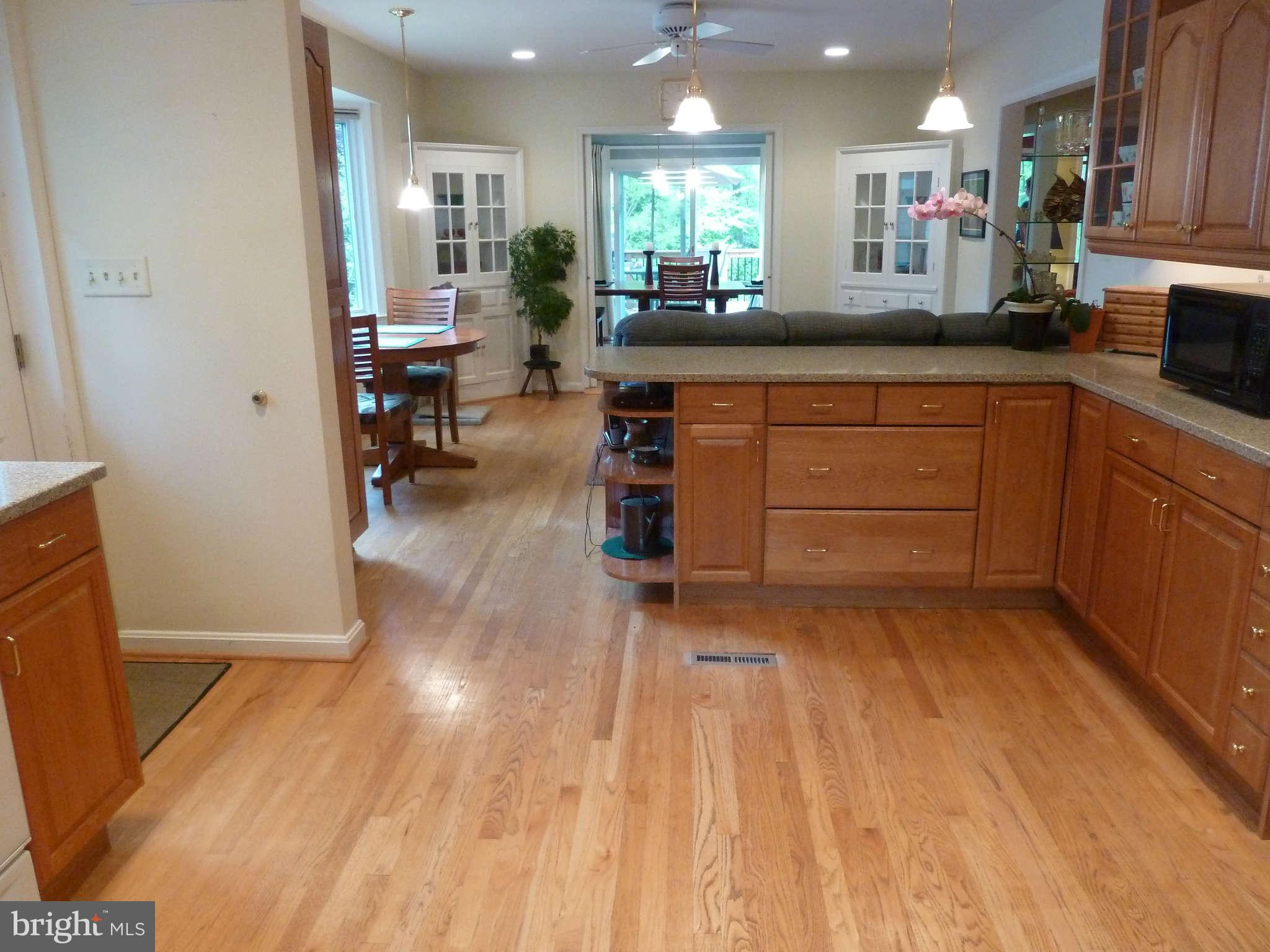 6608 Millwood Road Bethesda, MD 20817 - Photo 3 of 30 Kitchen