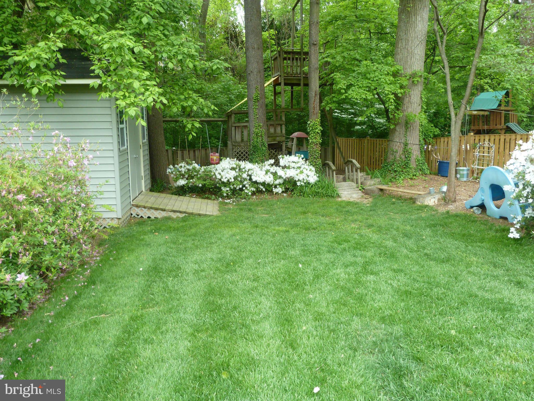6608 Millwood Road Bethesda, MD 20817 - Photo 29 of 30 Playground