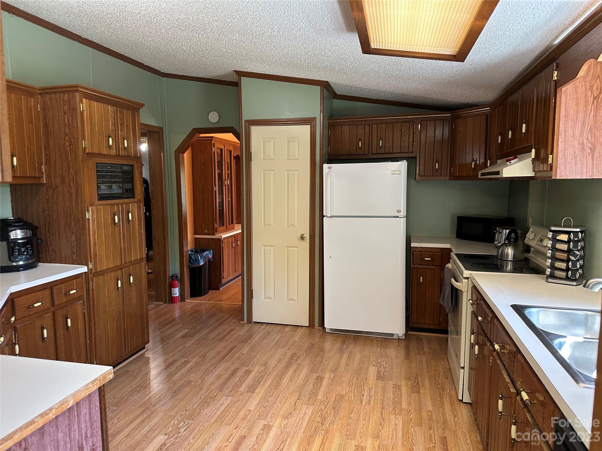 554 Concord Road Fletcher, NC 28732 - Photo 3 of 39 Gallery Image 3