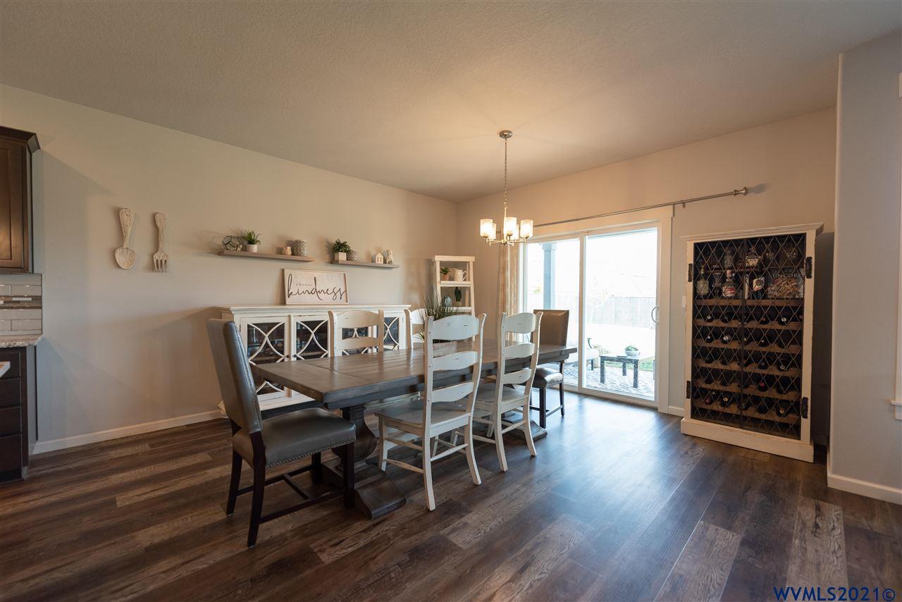 2733 Northeast Tuscan Loop Albany, OR 97321 - Photo 14 of 37 Gallery Image 14