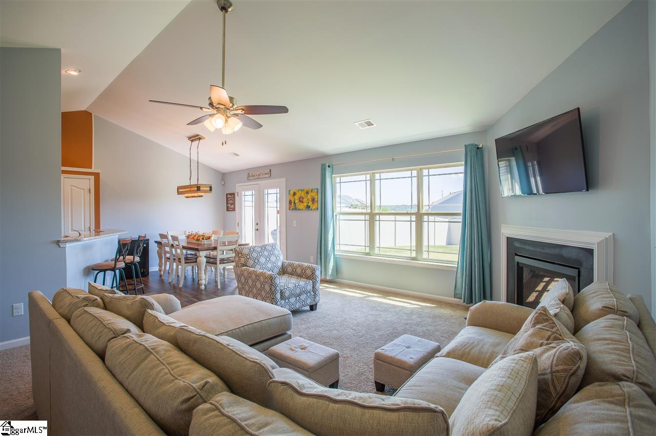 15 Tuttle Drive Simpsonville, SC 29680 - Photo 2 of 36