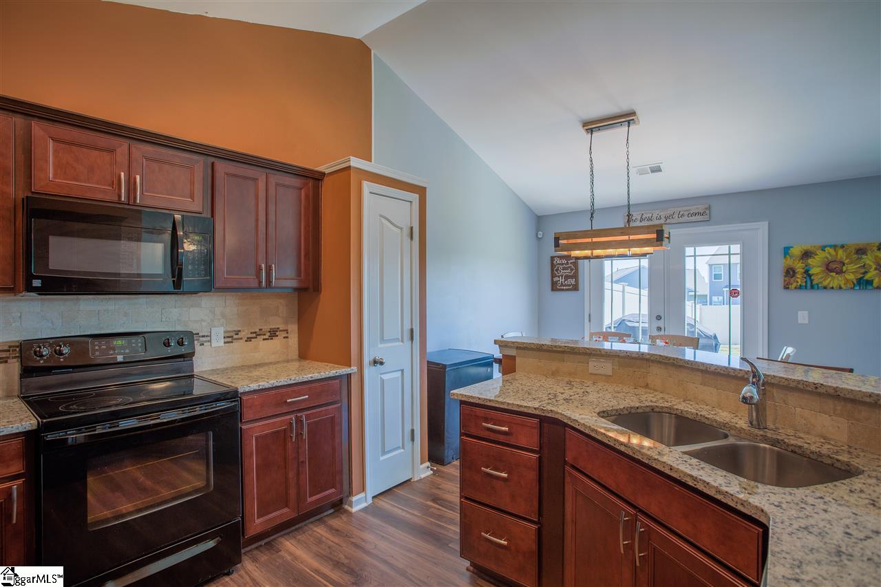 15 Tuttle Drive Simpsonville, SC 29680 - Photo 10 of 36