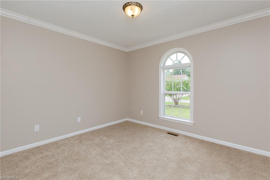 192 Manor Ridge Way Lexington, NC 27292 - Photo 15 of 28 Gallery Image 15