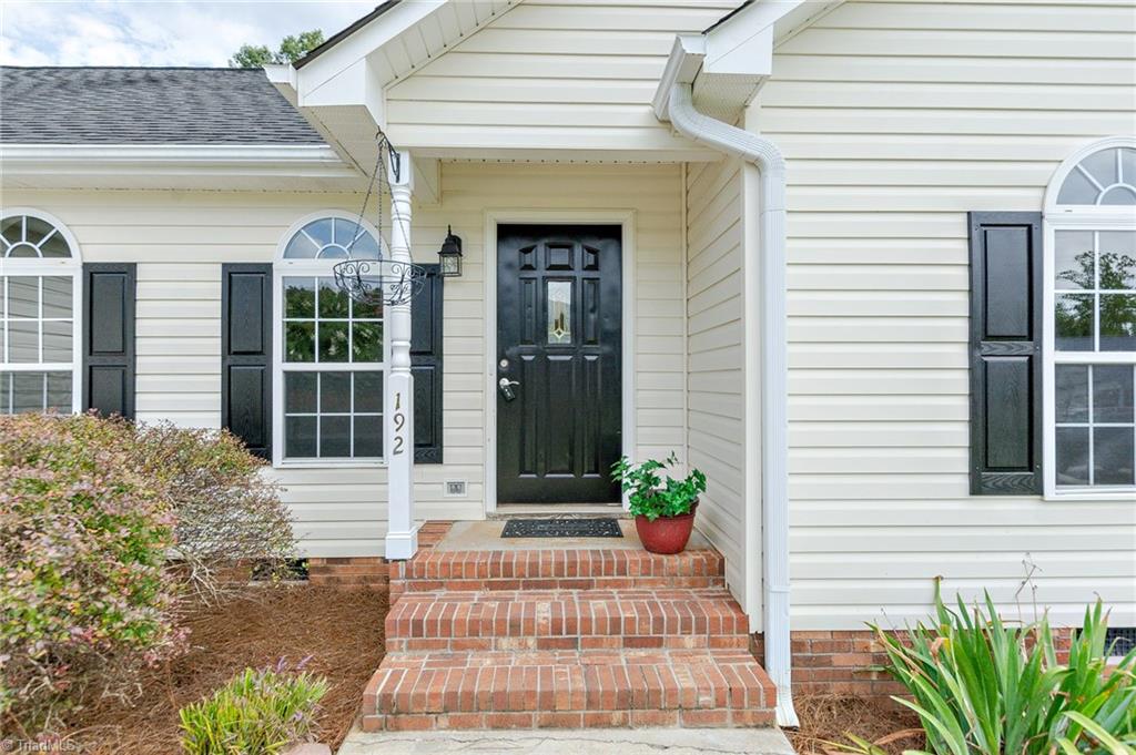 192 Manor Ridge Way Lexington, NC 27292 - Photo 5 of 28 Gallery Image 5