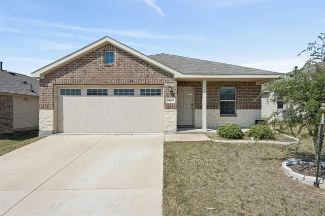 $1,850 | 14417 Cloudview Way, Fort Worth, TX 76052