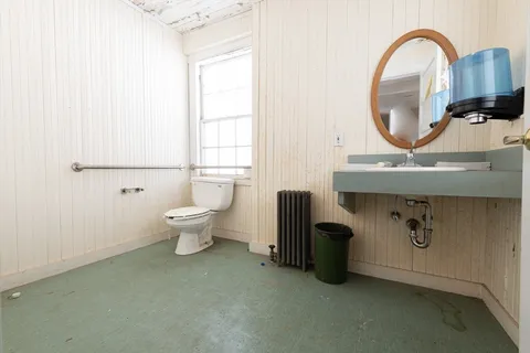 $699,000 | 133 Wellesley Street, Weston, MA 02493