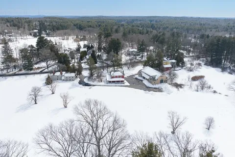 $699,000 | 133 Wellesley Street, Weston, MA 02493