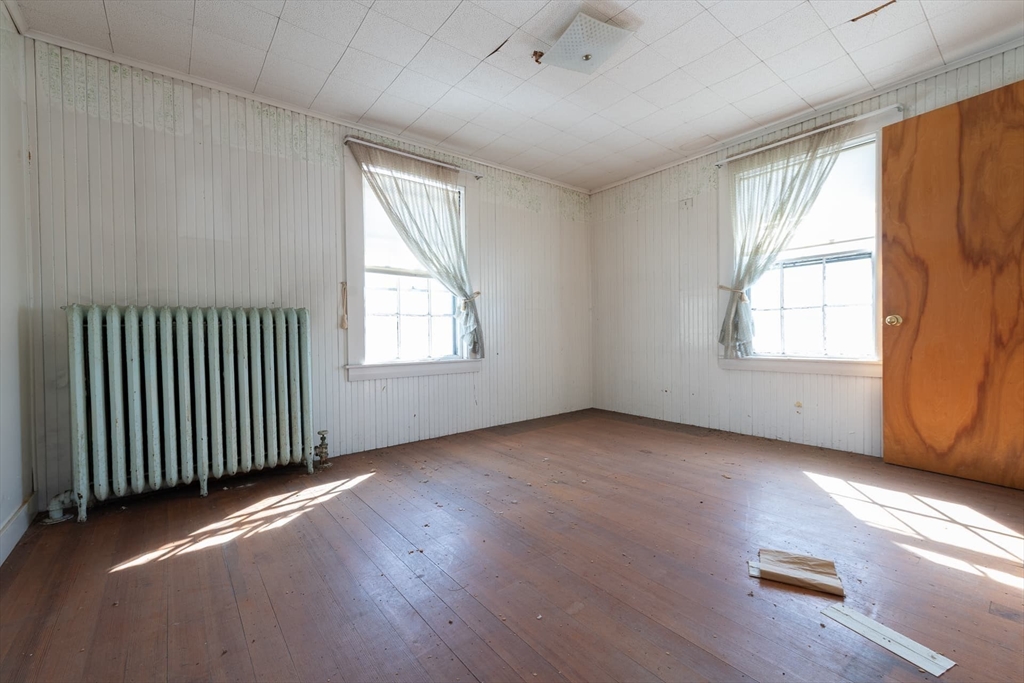 133 Wellesley Street Weston, MA 02493 - Photo 19 of 32