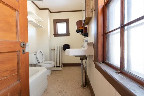 $699,000 | 133 Wellesley Street, Weston, MA 02493